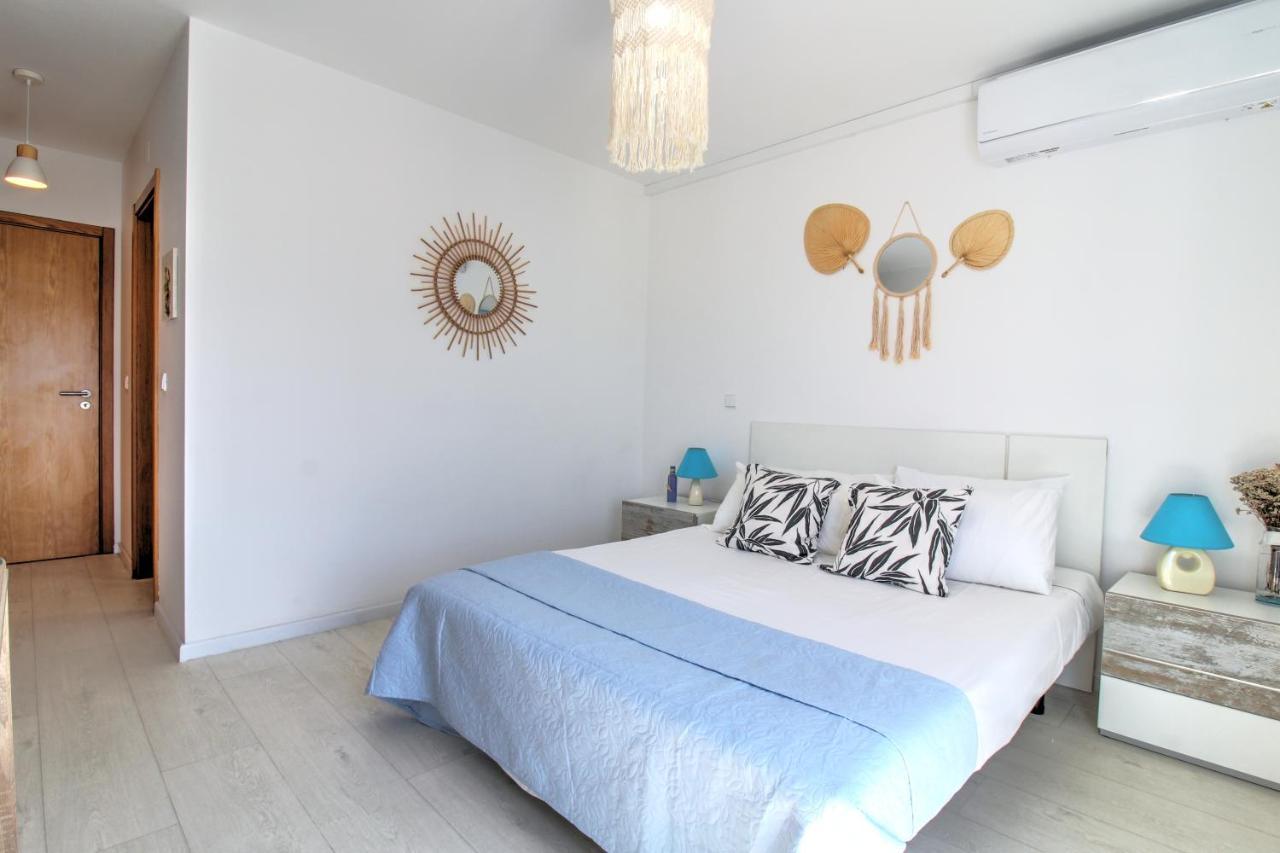 Center Location, Ac, Swimming Pool, And Parking Apartment Olhão Екстериор снимка